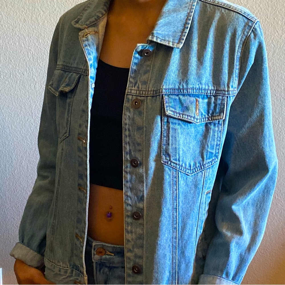 (Like New) Vintage Acid Washed Jean Jacket